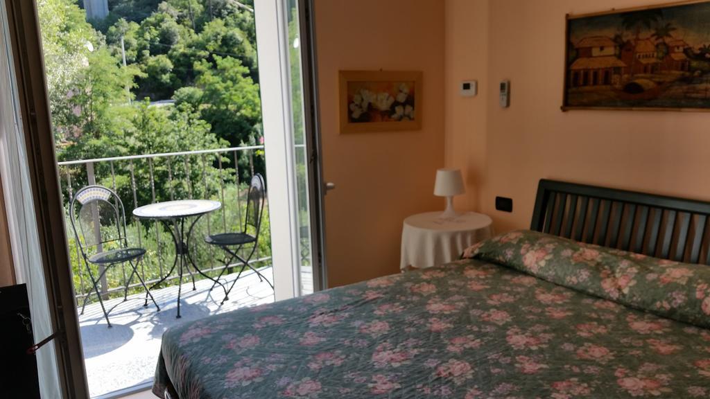 I Tecci Bed & Breakfast Quiliano Ruang foto